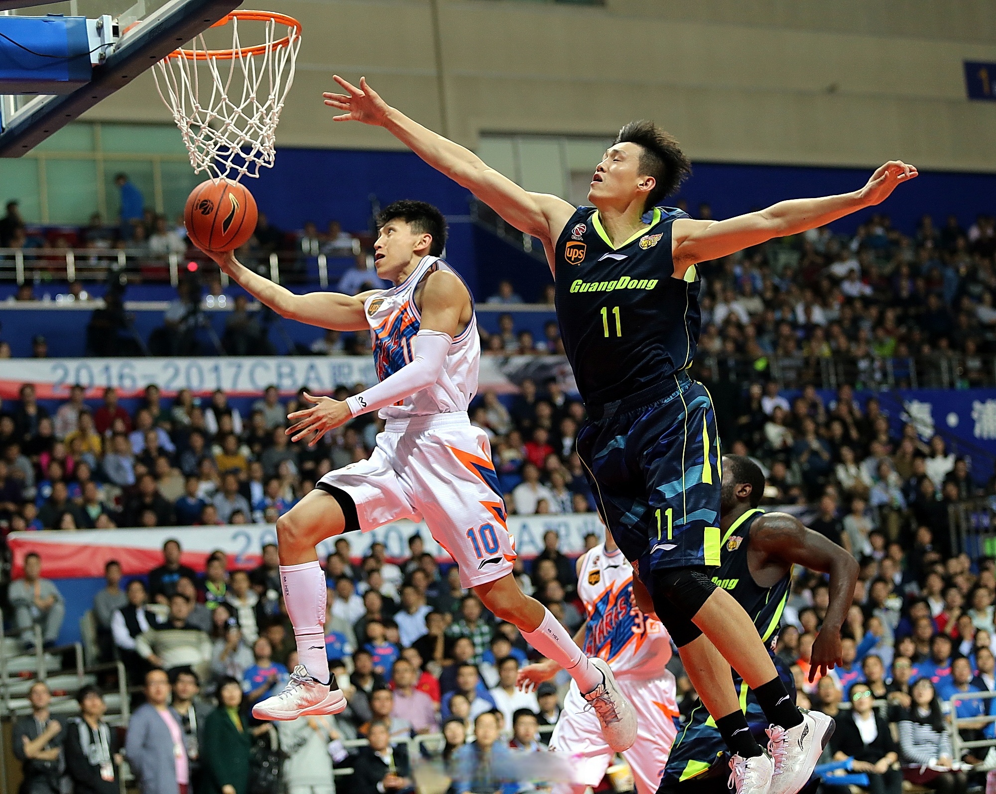 新奥尔良鹈鹕迎CBA季后赛关键赛；今晚手感冰凉；震撼外界；轮换策略成焦点(nba最前线)